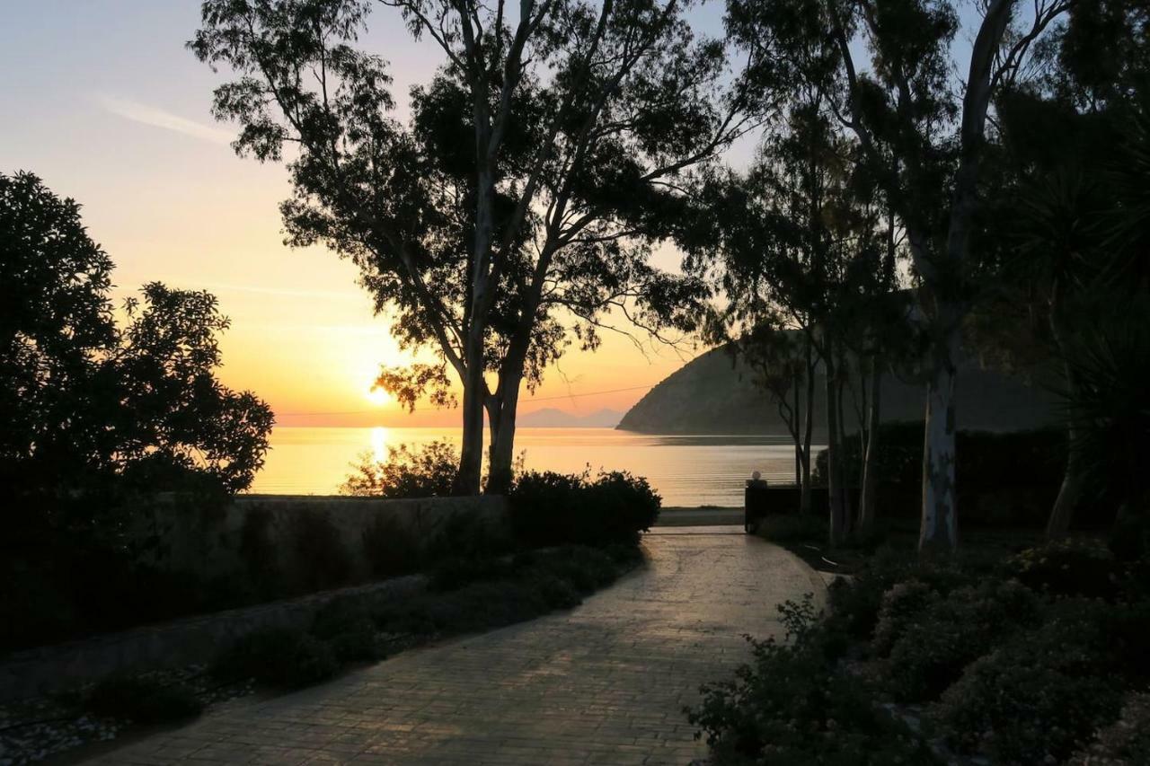Aeolos A Family Paradise Few Steps From The Beach Kouverta Esterno foto