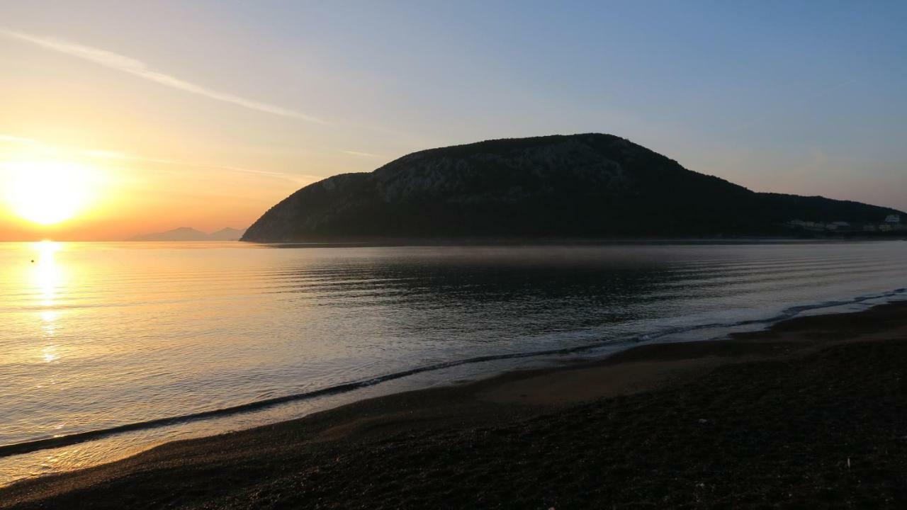 Aeolos A Family Paradise Few Steps From The Beach Kouverta Esterno foto