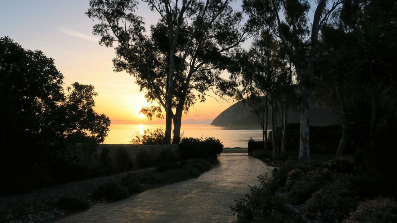Aeolos A Family Paradise Few Steps From The Beach Kouverta Esterno foto